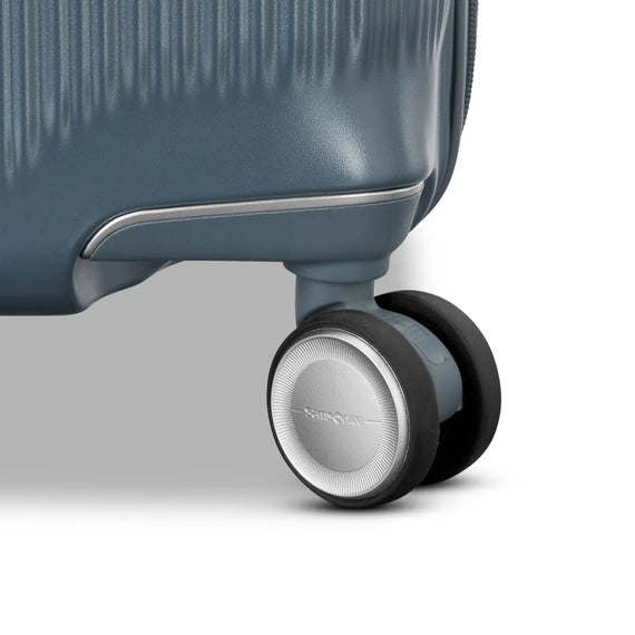 Luggage Wheels Guide: Spinner vs Inline Wheels (Real-World Performance Explained)