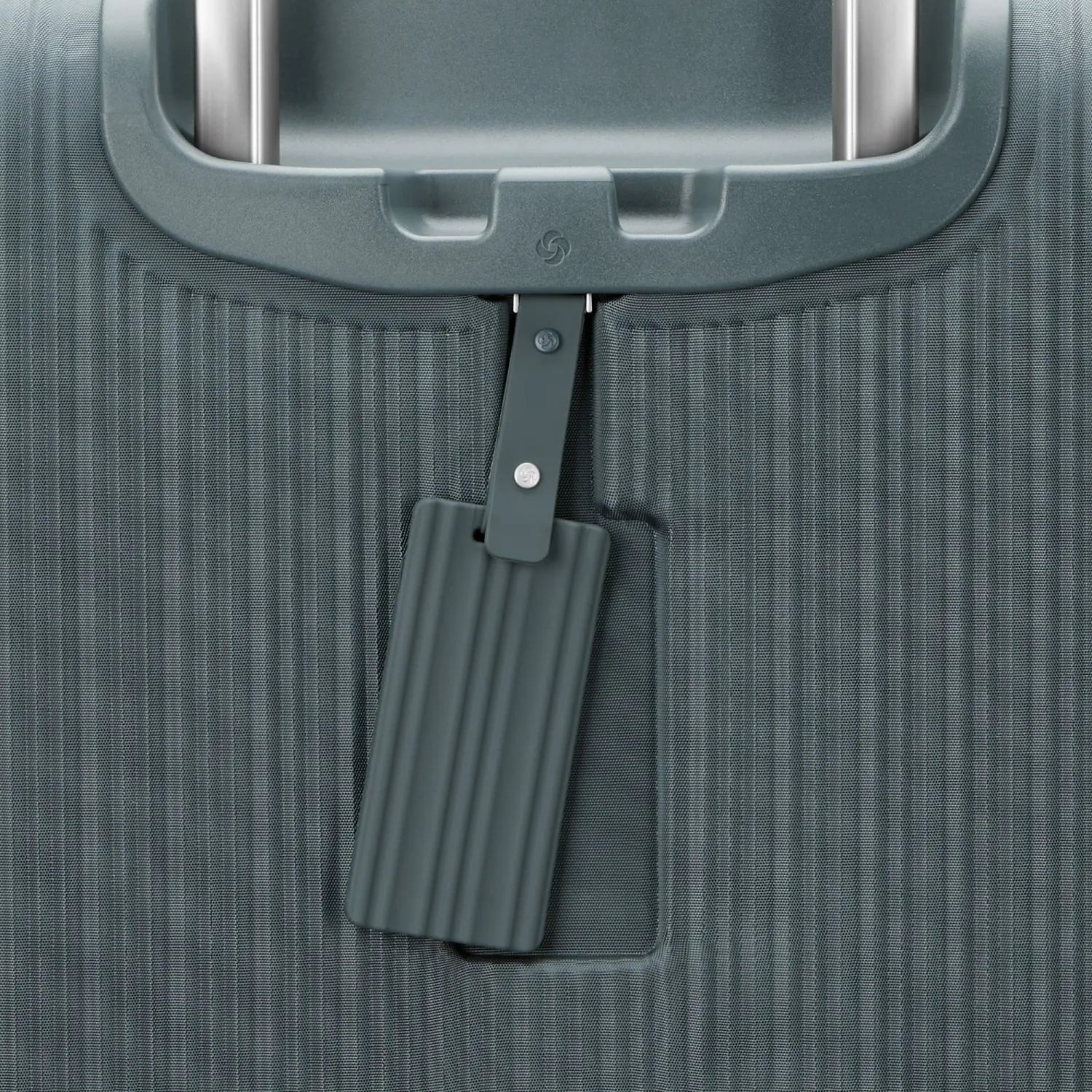 Samsonite Silhouette 18 Softside Large Spinner Samsonite