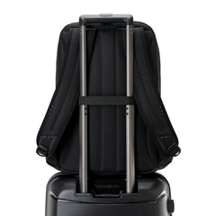 Samsonite Axxis Standard Backpack in Black — SMART SLEEVE 4