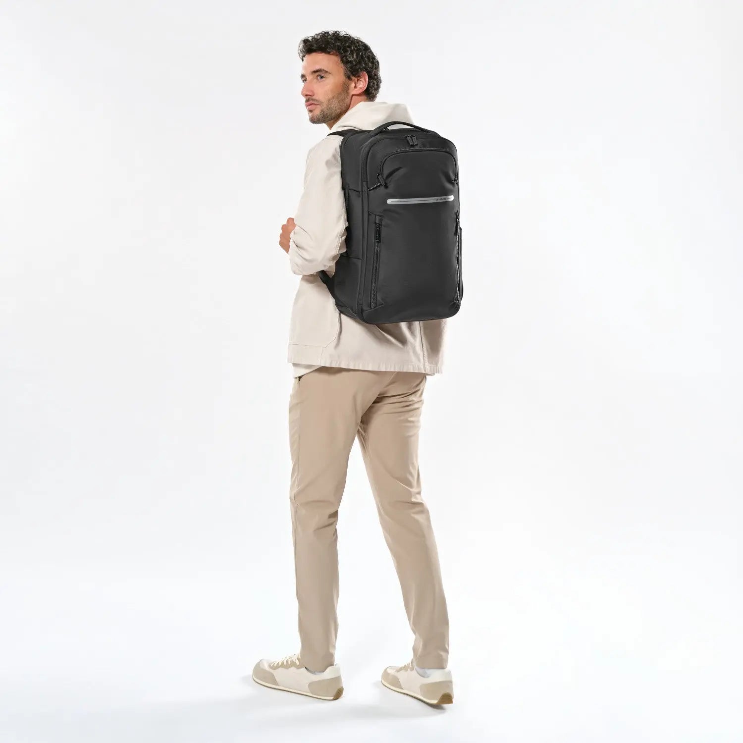 Samsonite Axxis Travel Backpack in Black — LIFESTYLE 14