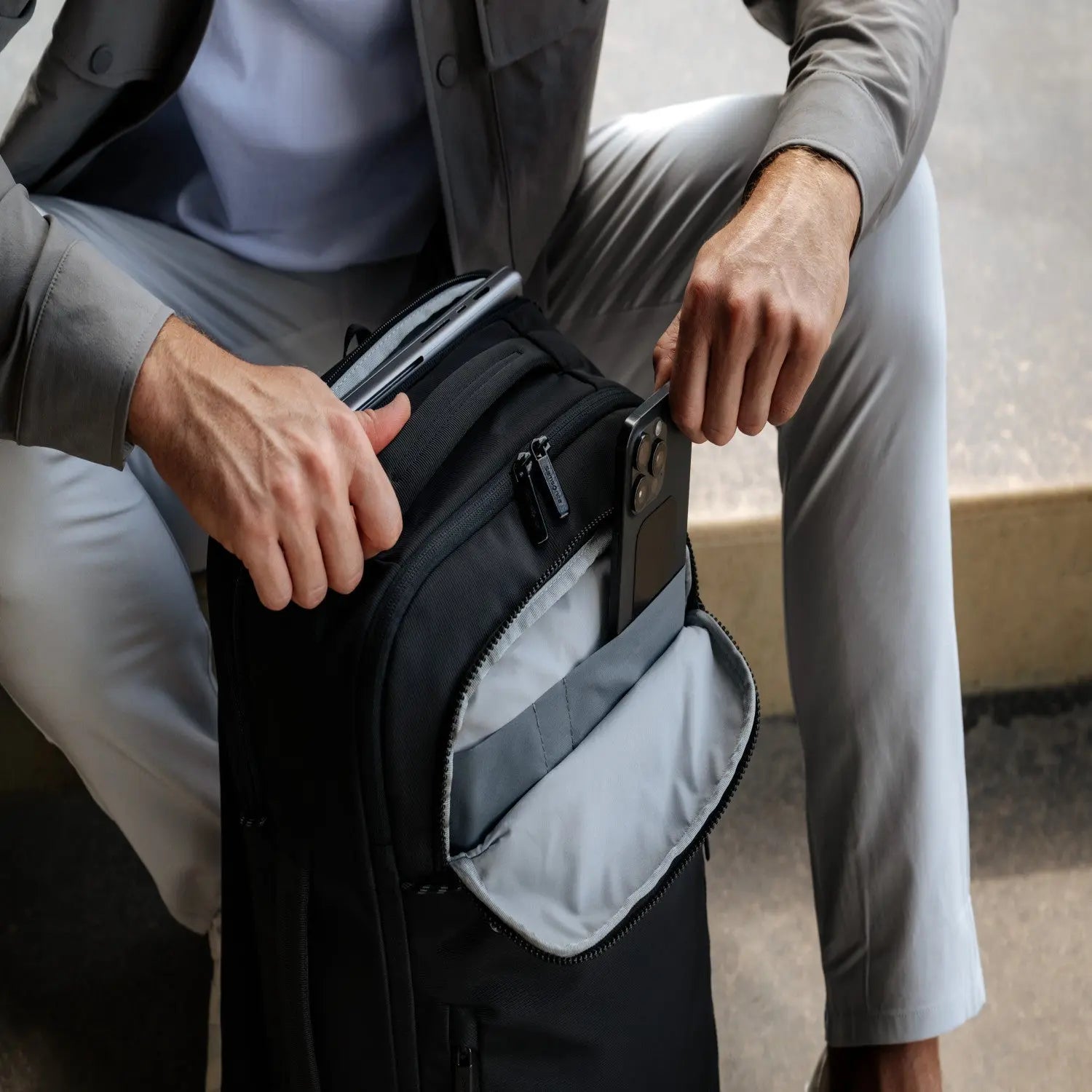 Samsonite Axxis Travel Backpack in Black — LIFESTYLE 24