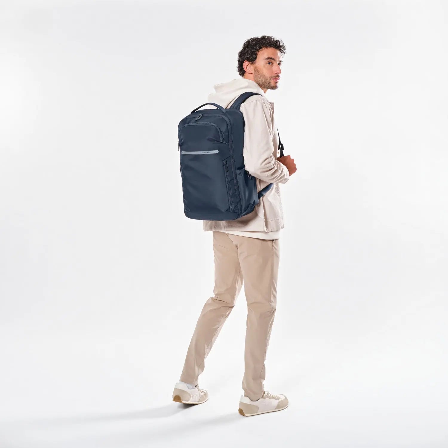Samsonite Axxis Travel Backpack in Navy — LIFESTYLE 19