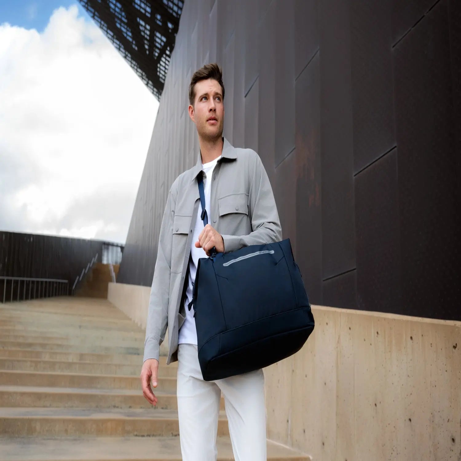 Samsonite Axxis Weekender in Navy — LIFESTYLE 23