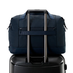 Samsonite Axxis Weekender in Navy — SMART SLEEVE 4