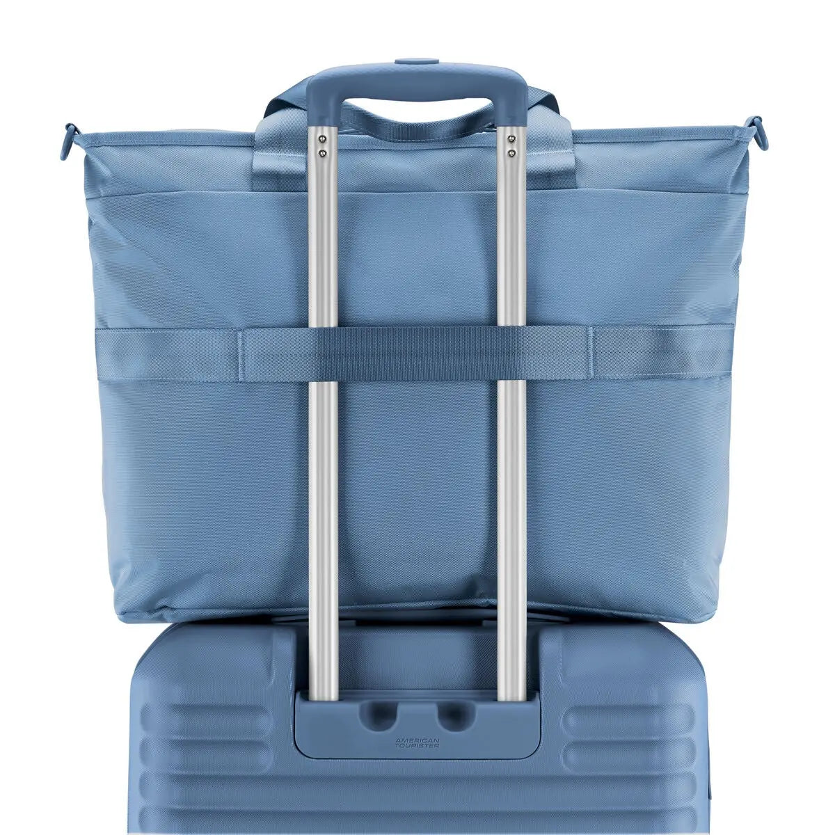 American Tourister Stratum 3.0 Convertible Travel Tote in Elemental Blue - detail