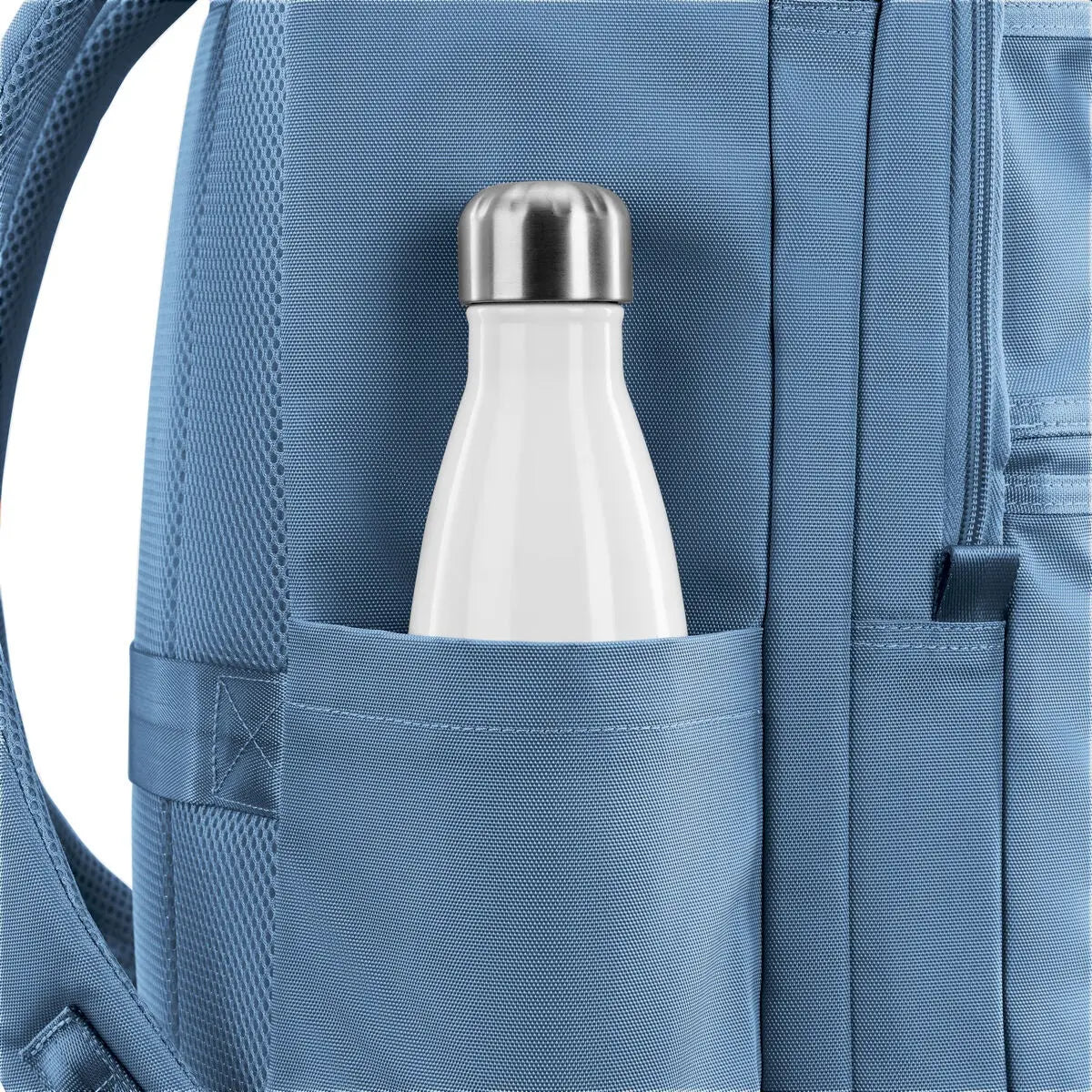 American Tourister Stratum 3.0 Travel Backpack in Elemental Blue - detail