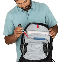 Osprey Farpoint 55 Travel Pack in Black — feature detail 6