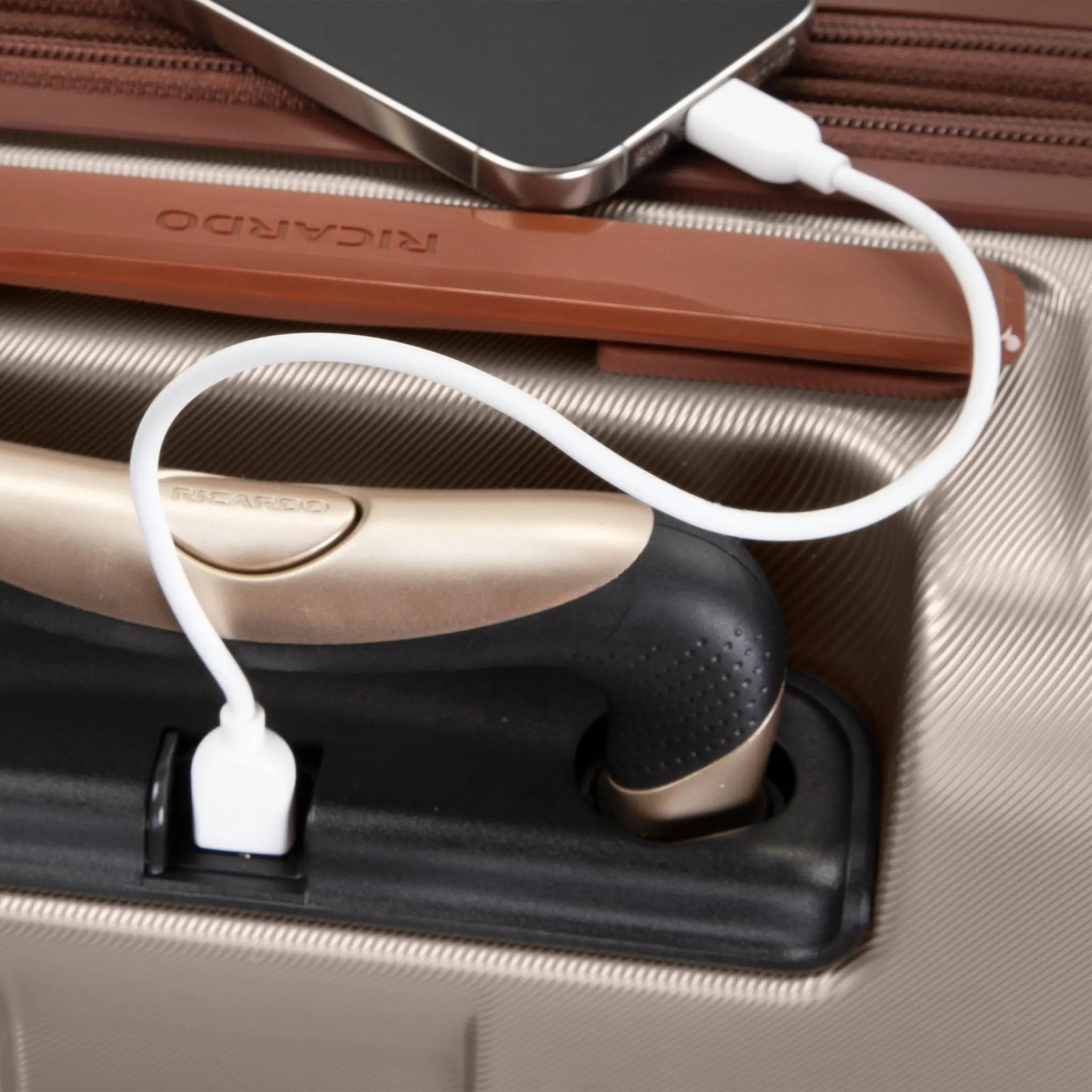 Ricardo Beverly Hills Montecito 2.0 FastAccess™ Front-Opening Hardside Carry-On Expandable Spinner - Champagne