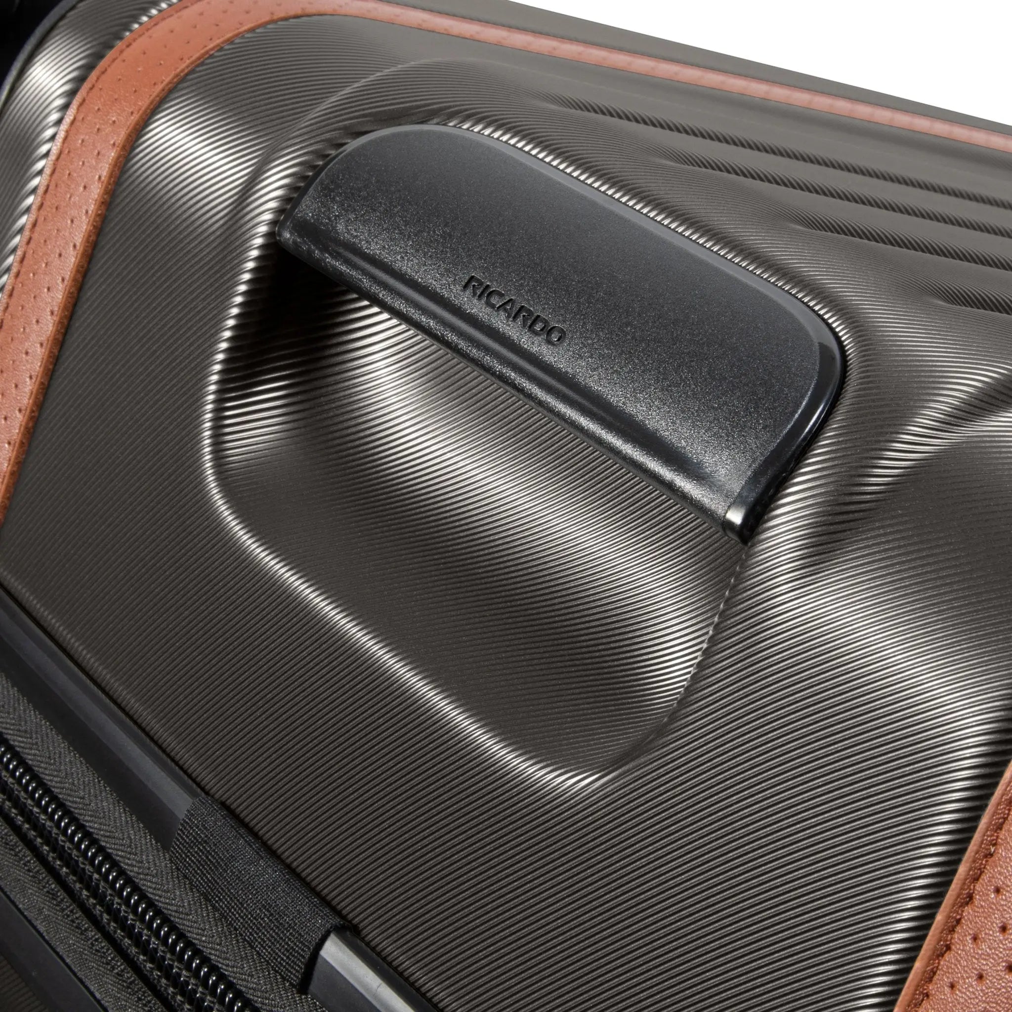 Ricardo Beverly Hills Montecito 2.0 Hardside Carry-On Expandable Spinner - Graphite