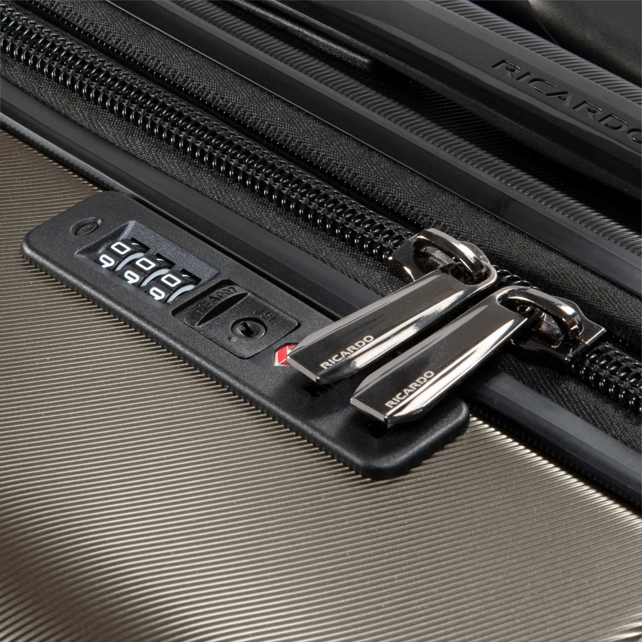 Ricardo Beverly Hills Montecito 2.0 Hardside Carry-On Expandable Spinner - Graphite