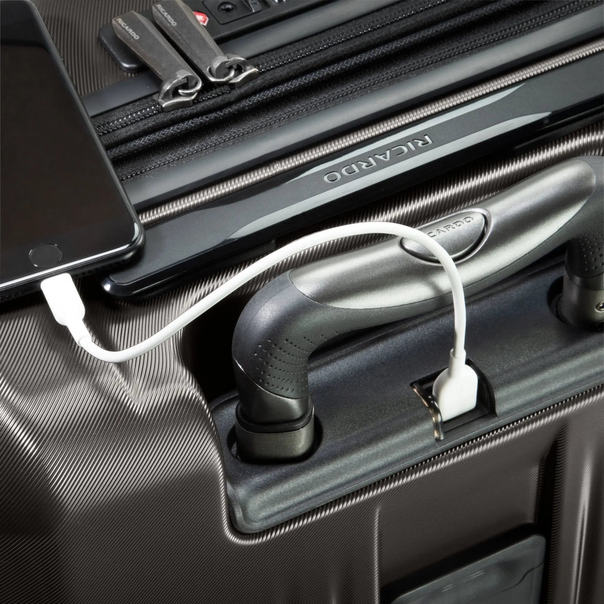 Ricardo Beverly Hills Montecito 2.0 Hardside Carry-On Expandable Spinner - Graphite