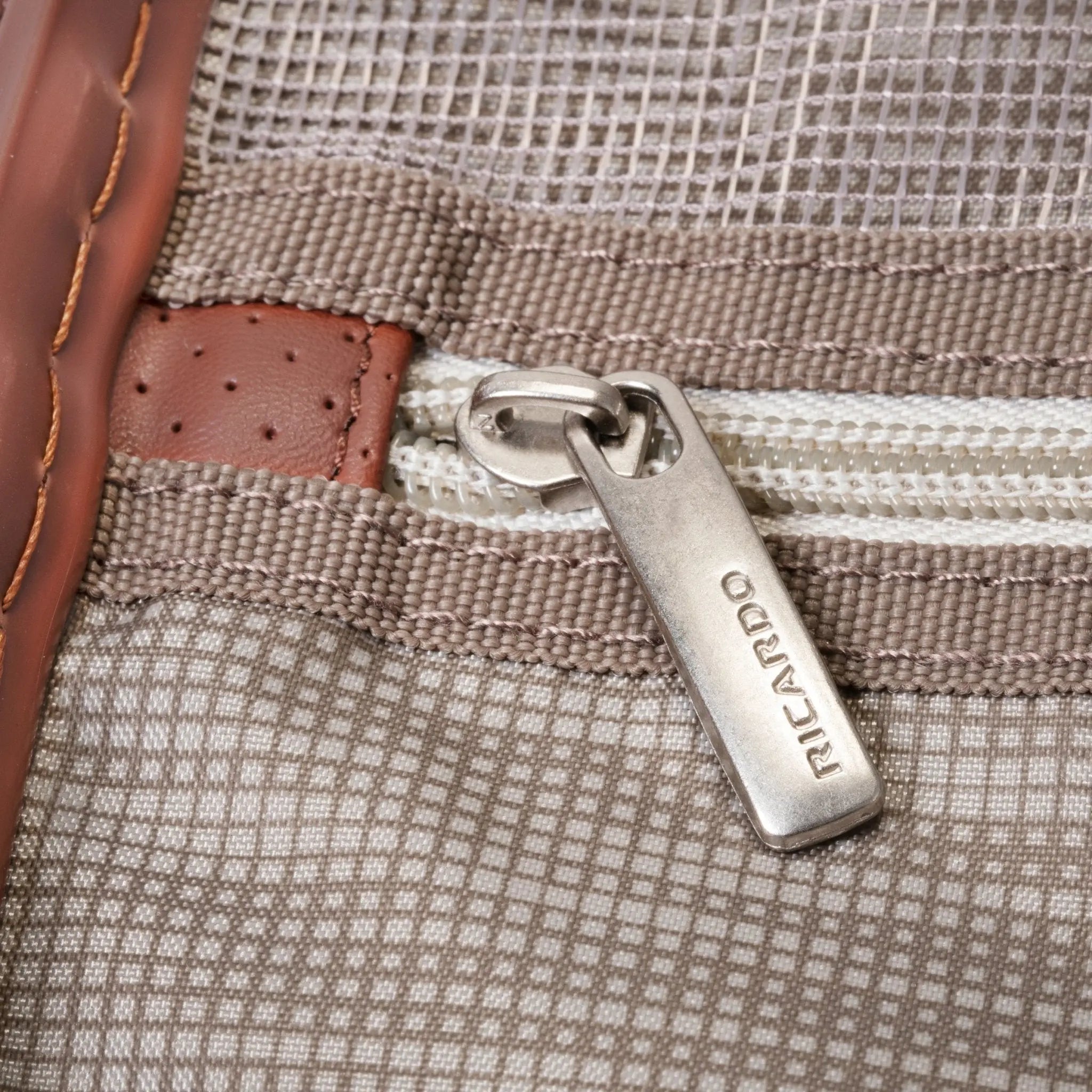 Ricardo Beverly Hills Montecito 2.0 Hardside Carry-On Expandable Spinner - Champagne