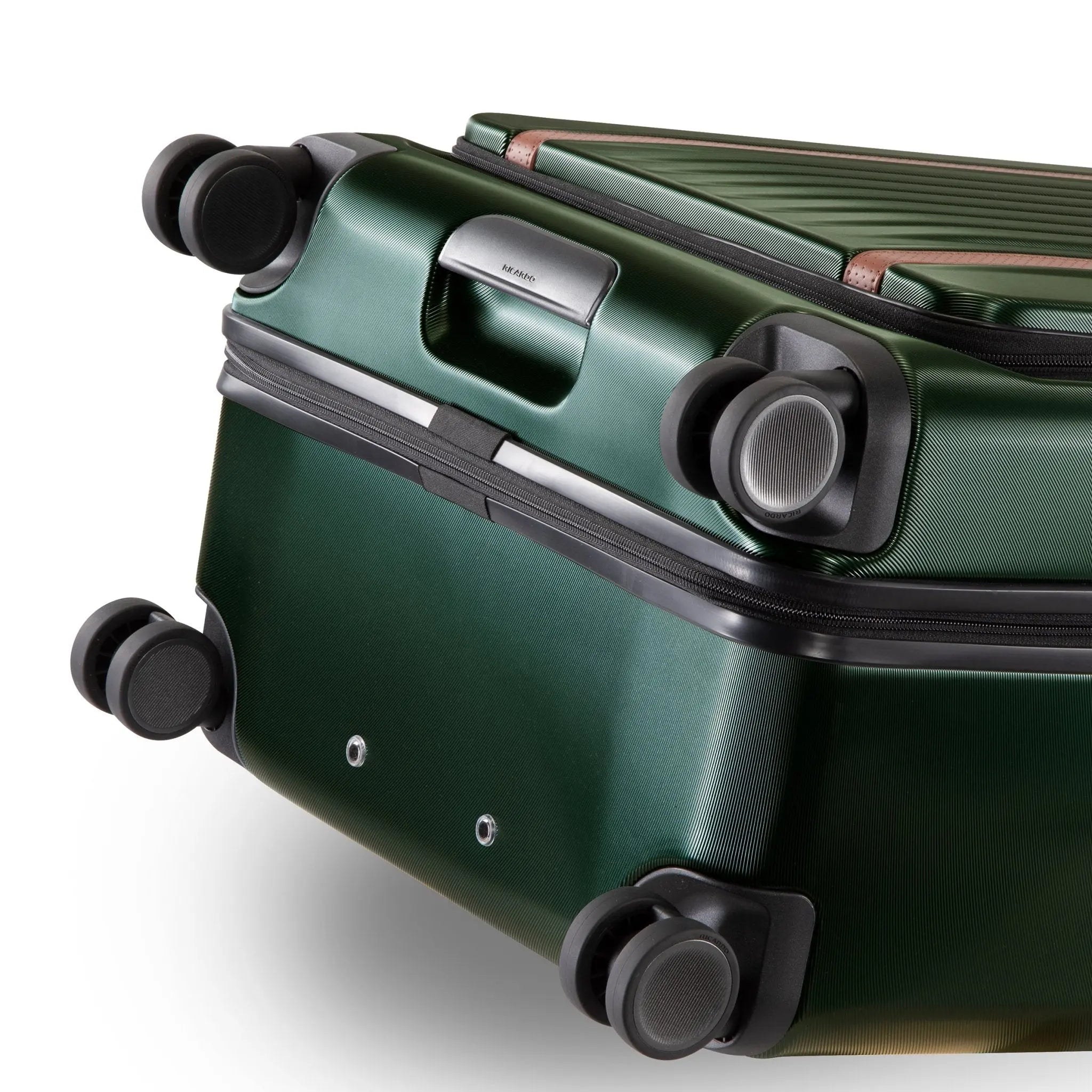 Ricardo Beverly Hills Montecito 2.0 Hardside Check-in Cargo Trunk, 105 L - Hunter Green