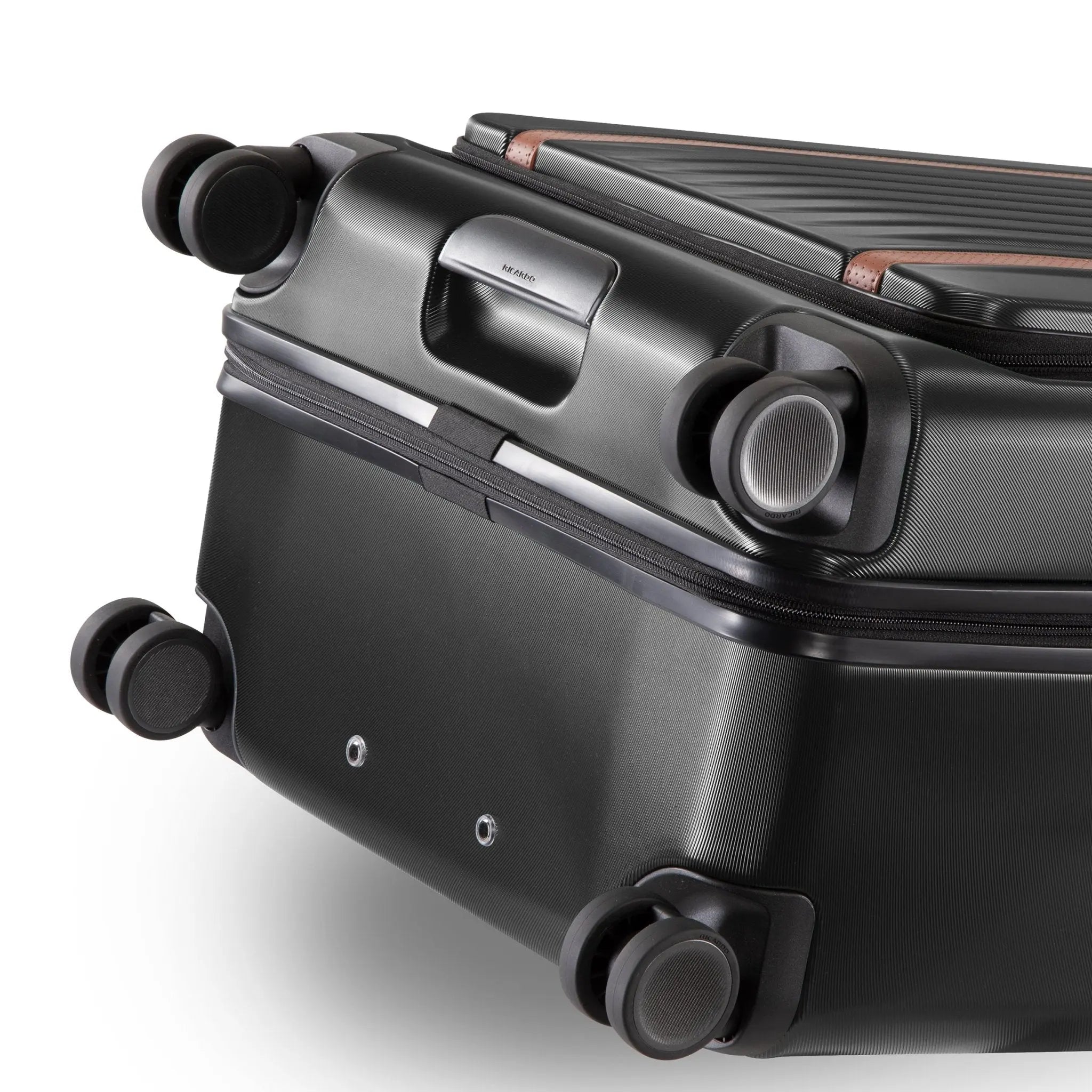 Ricardo Beverly Hills Montecito 2.0 Hardside Check-in Cargo Trunk, 105 L - Graphite