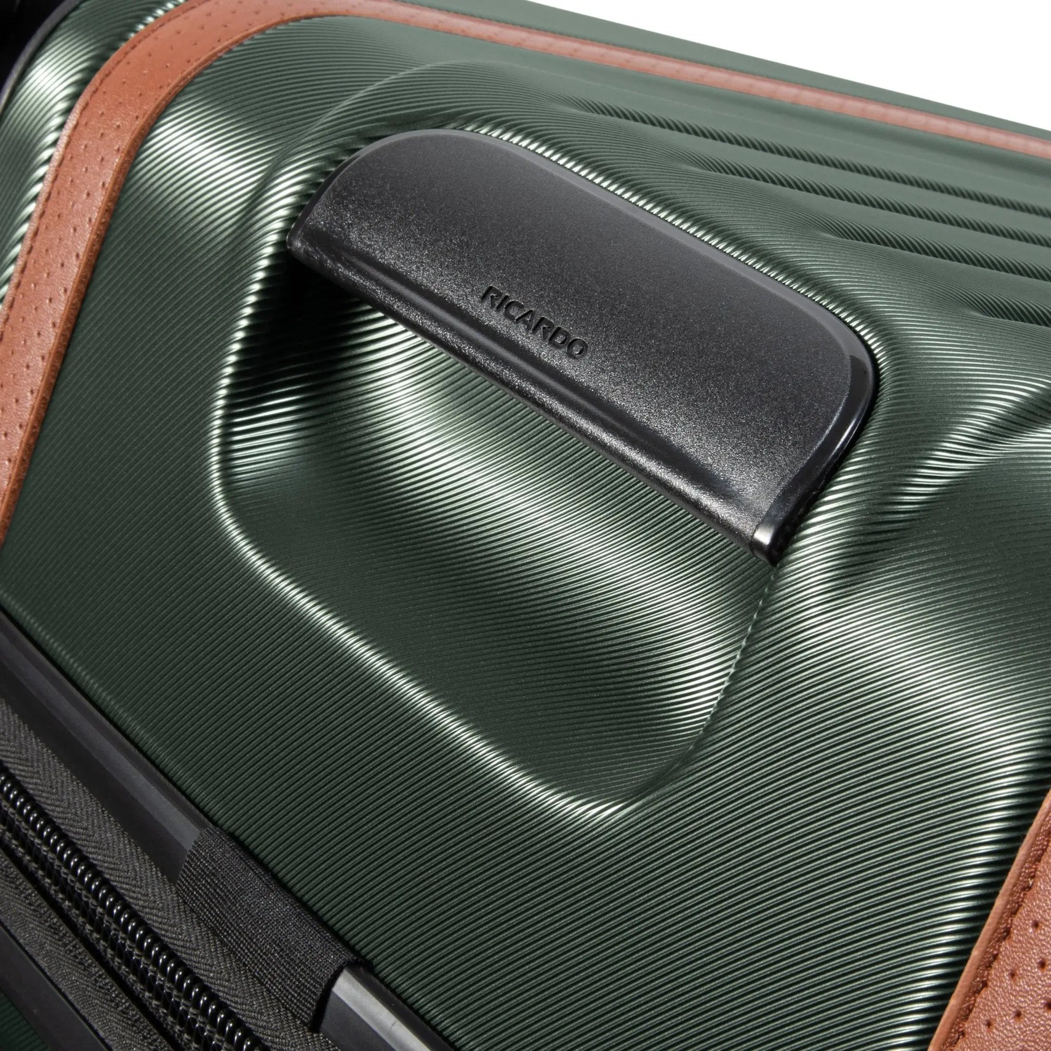 Ricardo Beverly Hills Montecito 2.0 Hardside Large Check-In Expandable Spinner - Hunter Green