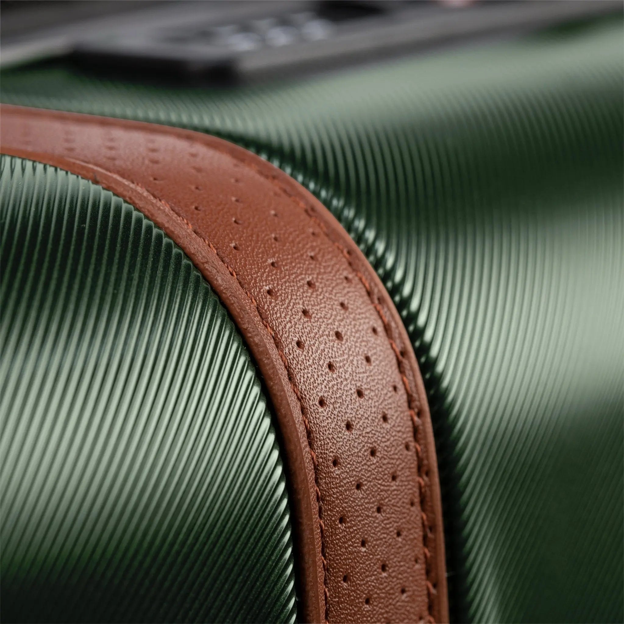 Ricardo Beverly Hills Montecito 2.0 Hardside Large Check-In Expandable Spinner - Hunter Green