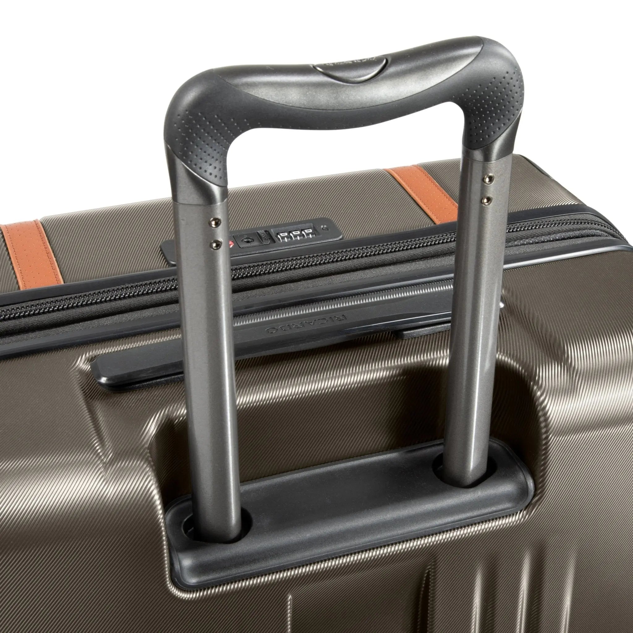 Ricardo Beverly Hills Montecito 2.0 Hardside Medium Check-in Expandable Spinner - Graphite