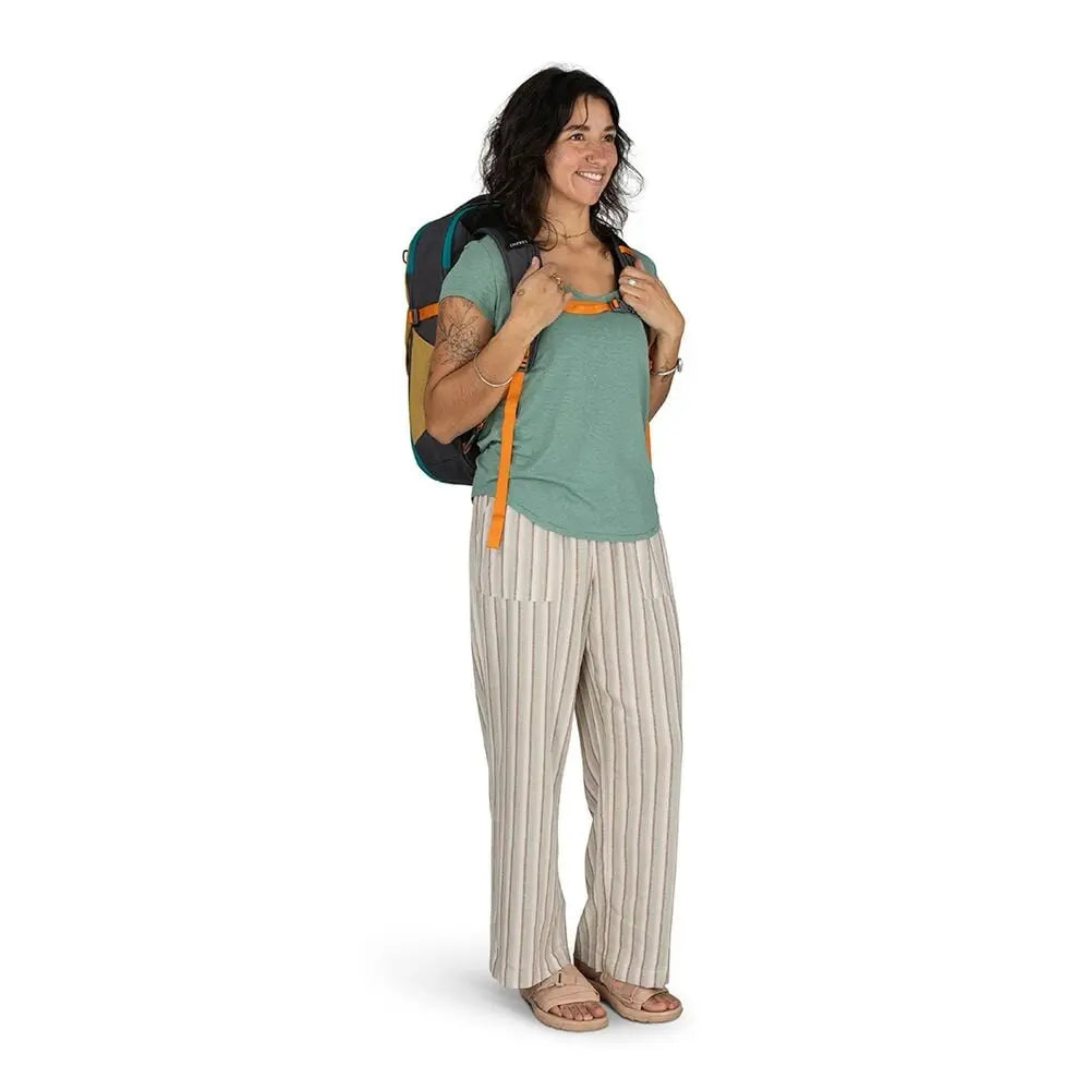 Osprey Daylite Carry-On Travel Pack 35 shoulder carry view