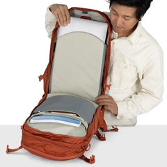 Osprey Nebula 32 padded laptop and document compartment