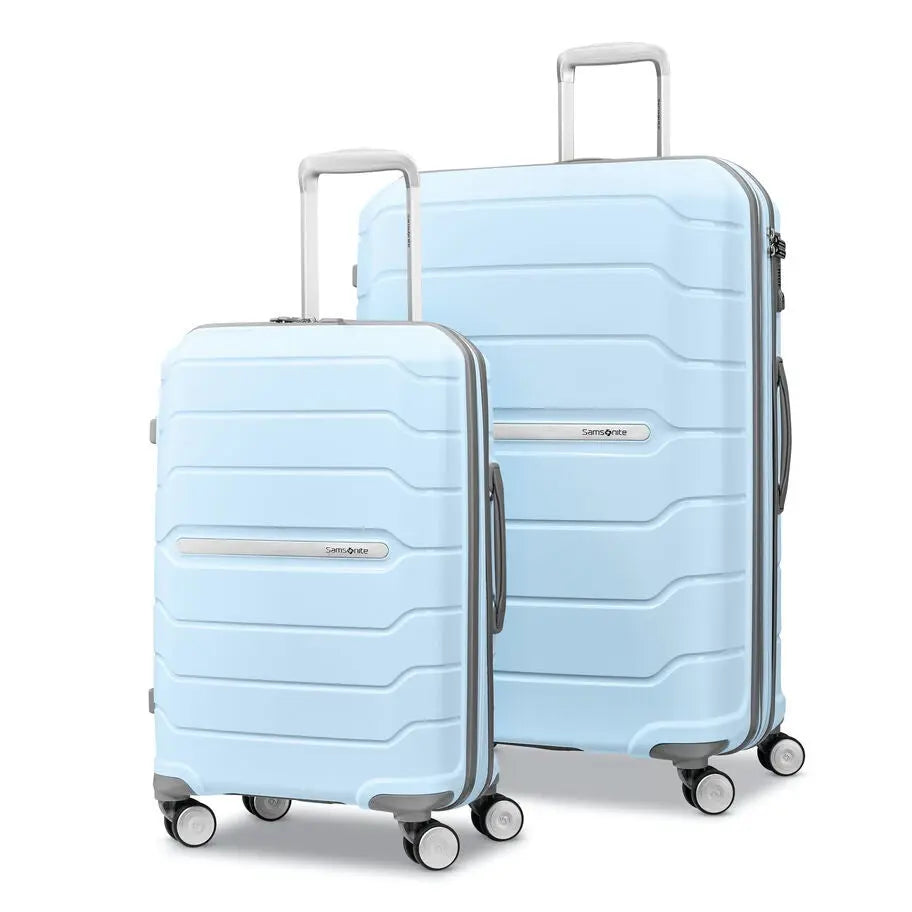 Samsonite Freeform 2 Piece Spinner Set in Sky Blue