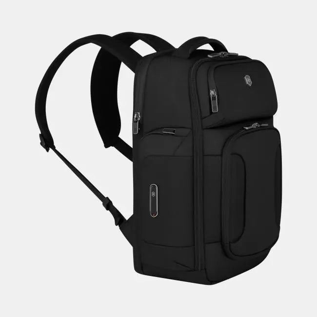 Victorinox Werks Traveler 7.0 Deluxe Backpack, Backpack with 15.6'' Laptop and 11'' Tablet Compartment, Black