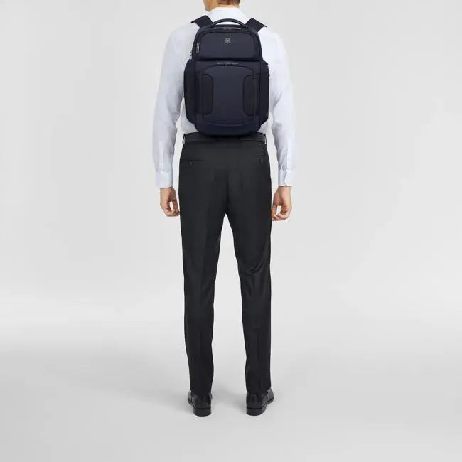 Victorinox Werks Traveler 7.0 Deluxe Backpack, Backpack with 15.6'' Laptop and 11'' Tablet Compartment, Navy Blue