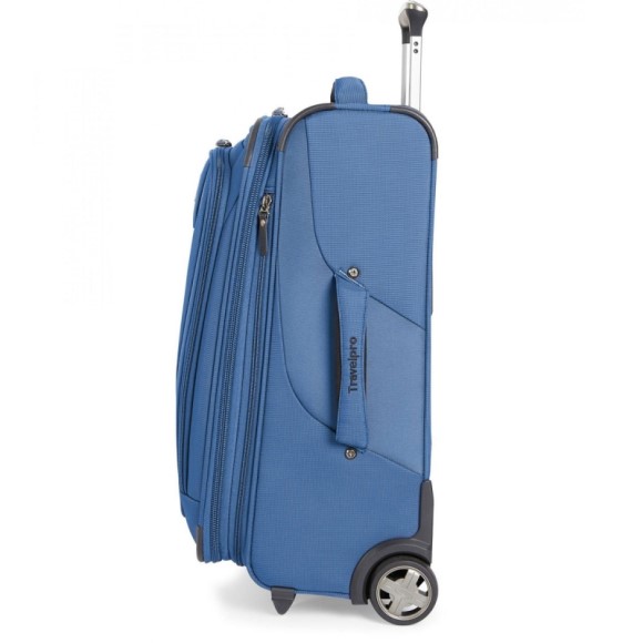 travelpro maxlite 4 expandable rollaboard